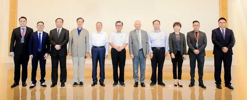 快手百万粉丝大V、抖音彪哥徒手男私扛把子创始人、叁零壹勃势集团董事长张宗昕(彪哥)受邀参加2024中国企业家博鳌论坛 快手百万粉丝大V、抖音彪哥徒手男私扛把子创始人、叁零壹勃势集团董事长张宗昕(彪哥)受邀参加2024中国企业家博鳌论坛